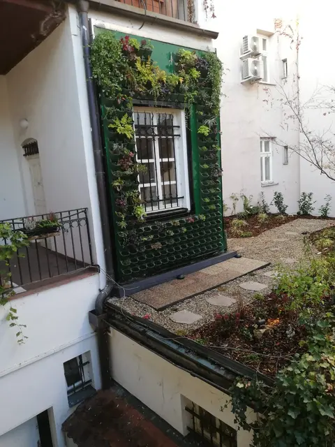 Revitalizace zeleně bytového domu v centru Prahy